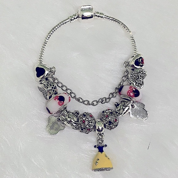 Mickey Minnie Mouse Bracelet Pendant - Picture 2 of 3